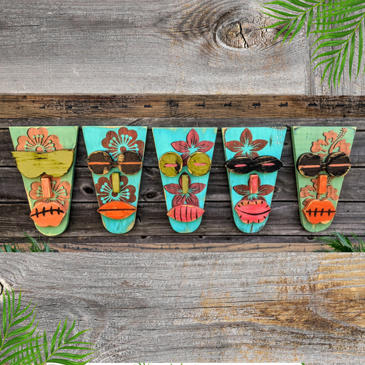 Hawaiian Style Aloha Tiki Set Rustic Wedding Decor Colorful Floral Tikis Flower Child Wall Hangings