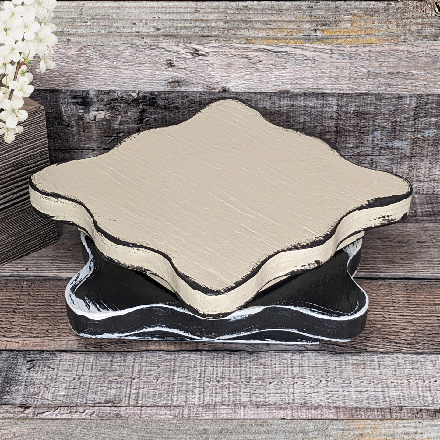 Ruffled Edge French Country Style Centerpiece Base Neutral Wedding Table Accent White & Black Decor Elegant Modern Farmhouse Display Riser