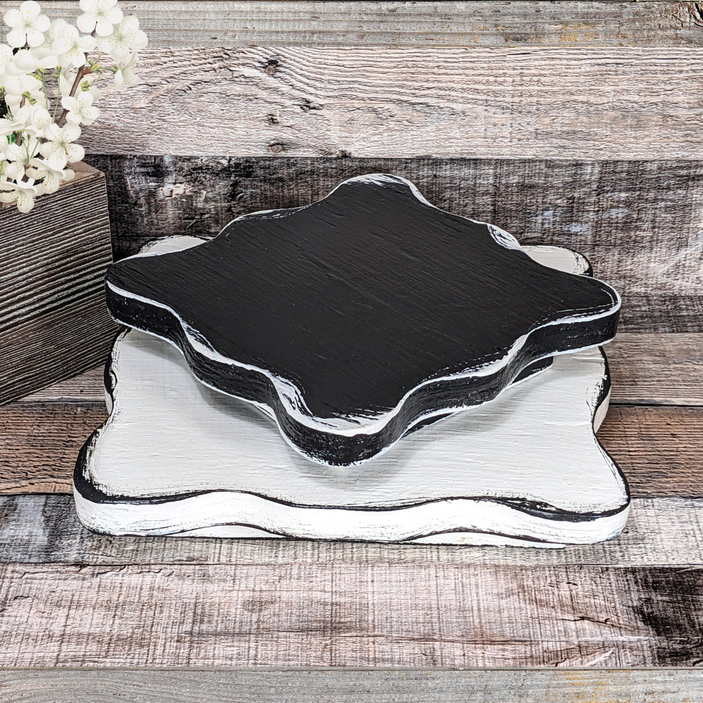 Ruffled Edge French Country Style Centerpiece Base Neutral Wedding Table Accent White & Black Decor Elegant Modern Farmhouse Display Riser