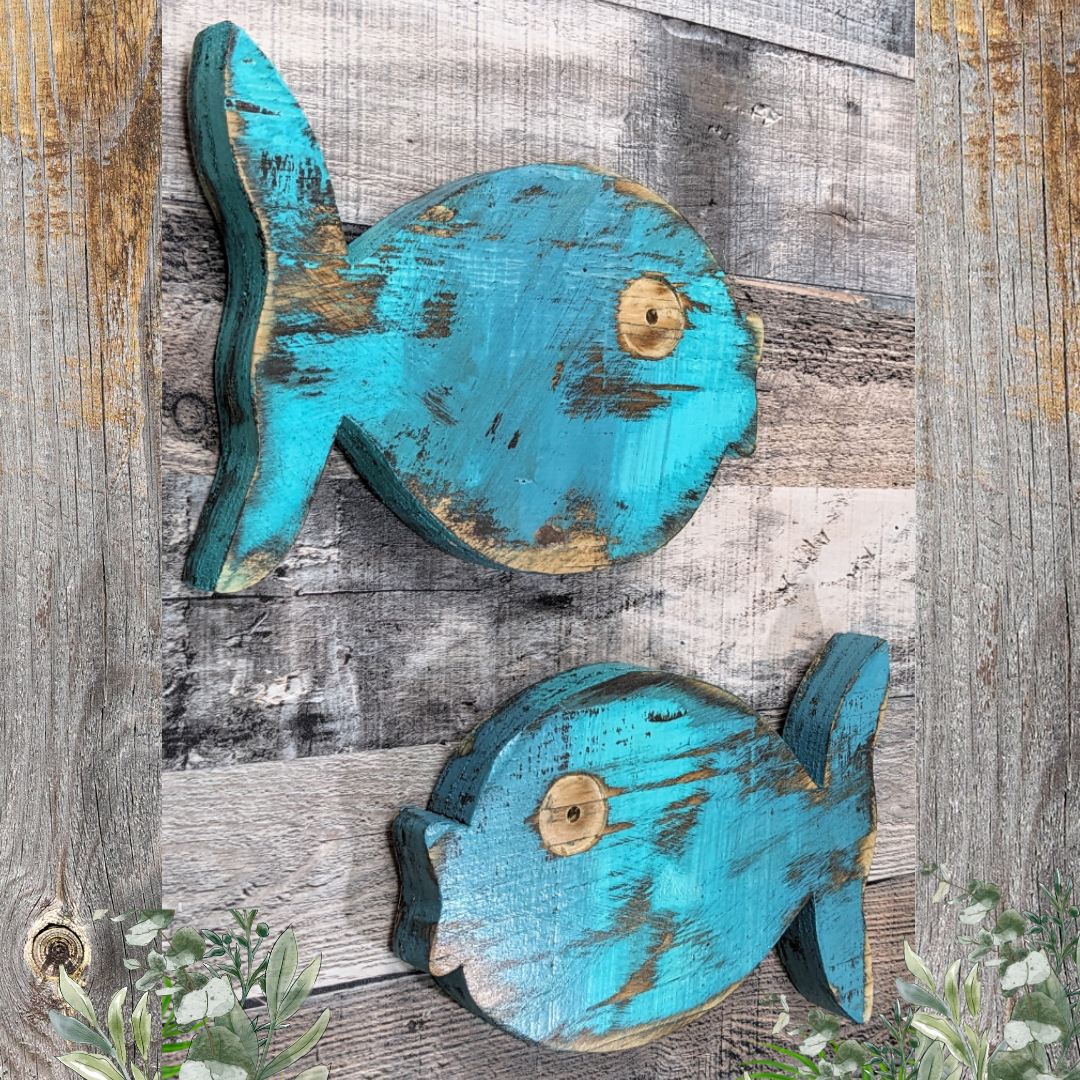 Bubble Fish Weathered Style Wall Decor Beach Lover Gift Idea For Ocean Themed Nursery Tiki Bar Wall Hanging Rustic Coastal Farmhouse Art