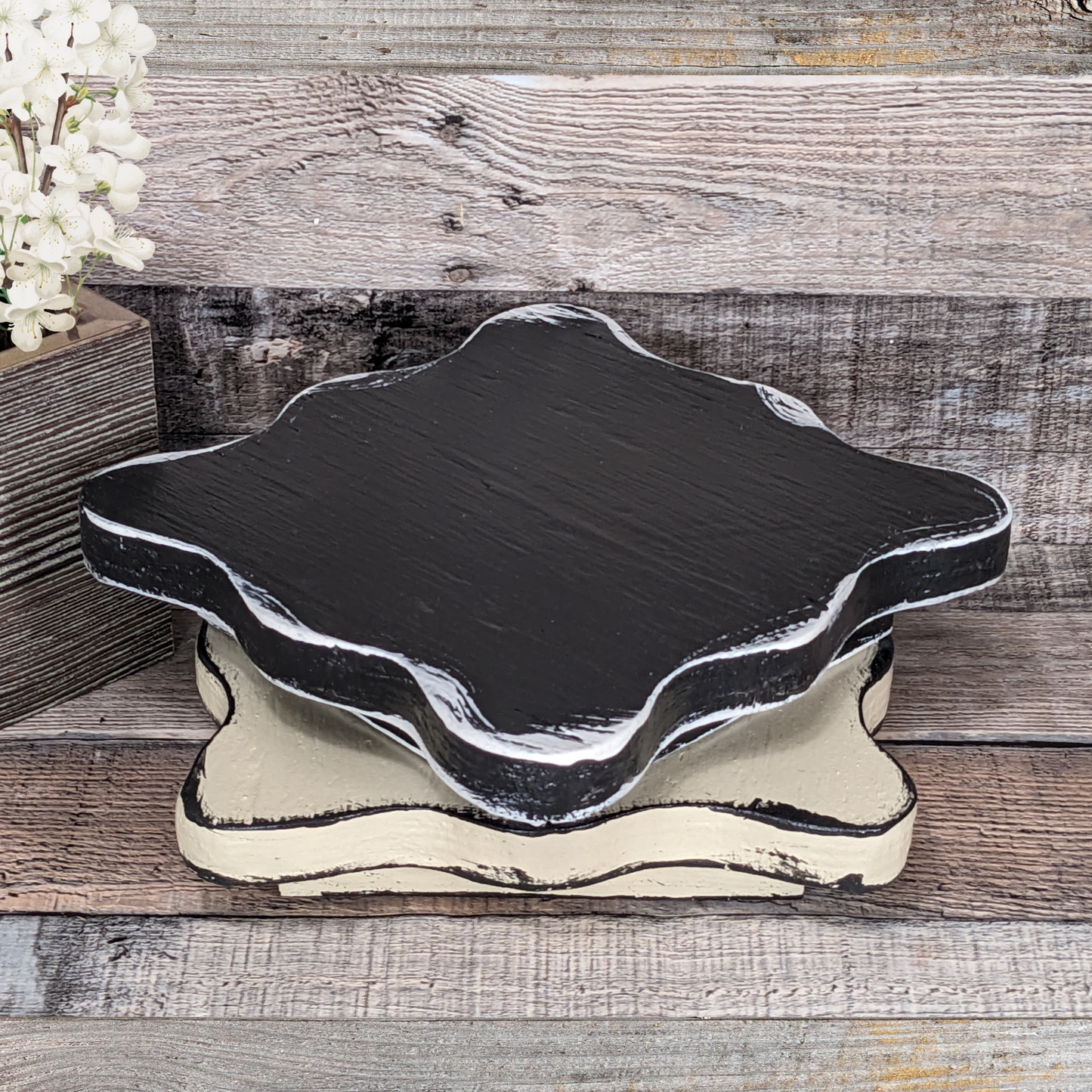 Ruffled Edge French Country Style Centerpiece Base Neutral Wedding Table Accent White & Black Decor Elegant Modern Farmhouse Display Riser